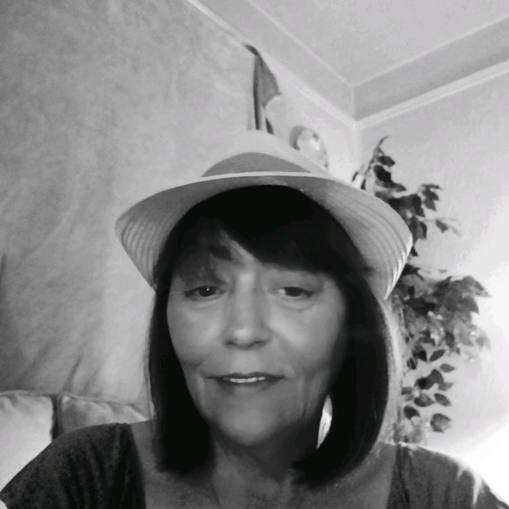 Meet your Posher, Elda